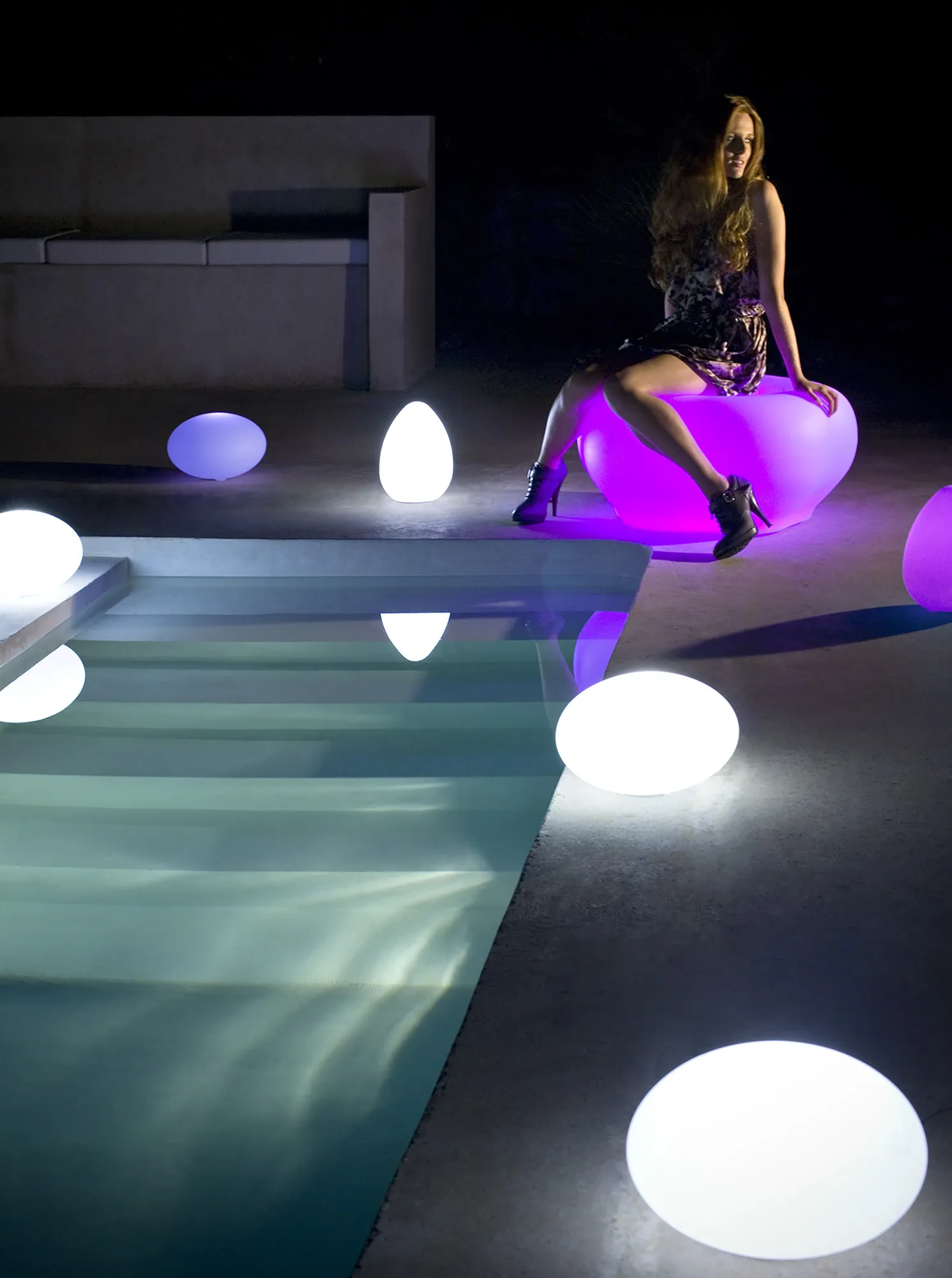 Huevo Exterior Lights Mantra Battery & Portable Lamps